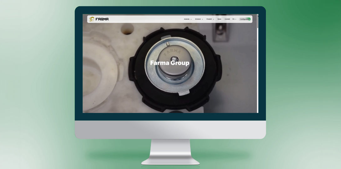 Mockup desktop che mostra un componente per serbatoi tratto dal video iniziale del nuovo sito di Farma Group, con sfondo verde sfumato.